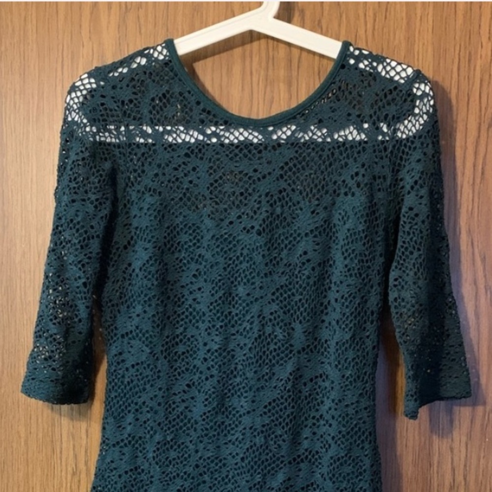 Green Lace Dress - Picture 4 of 8